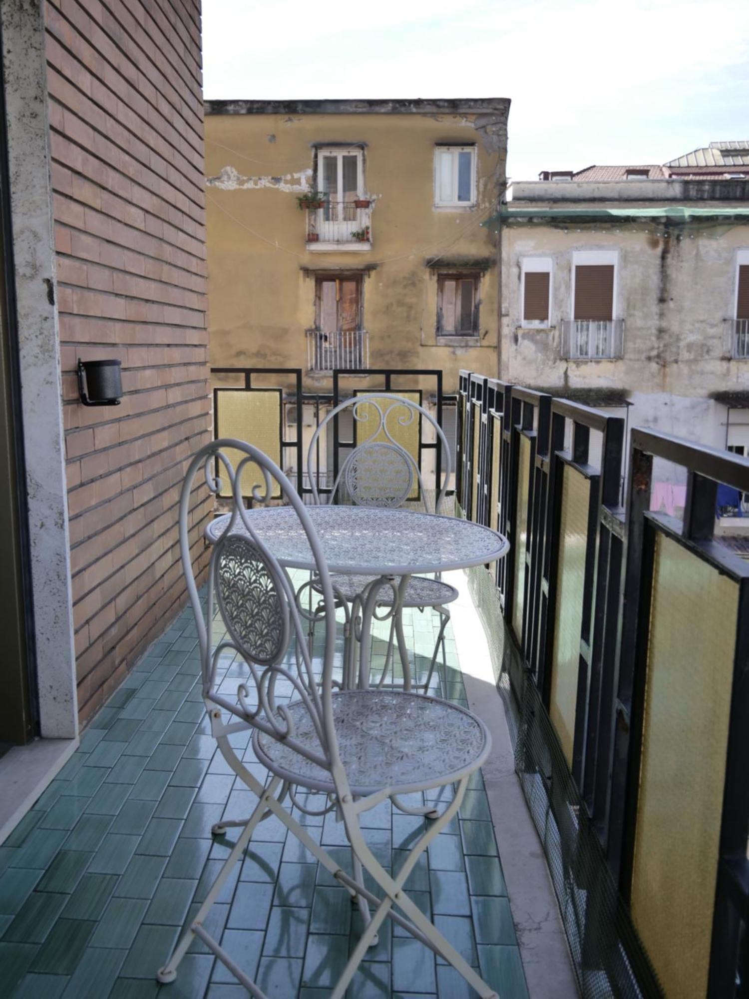 Bed and Breakfast Happy In Nápoles Exterior foto